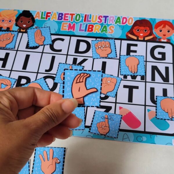 ALFABETO ILUSTRADO EM LIBRAS